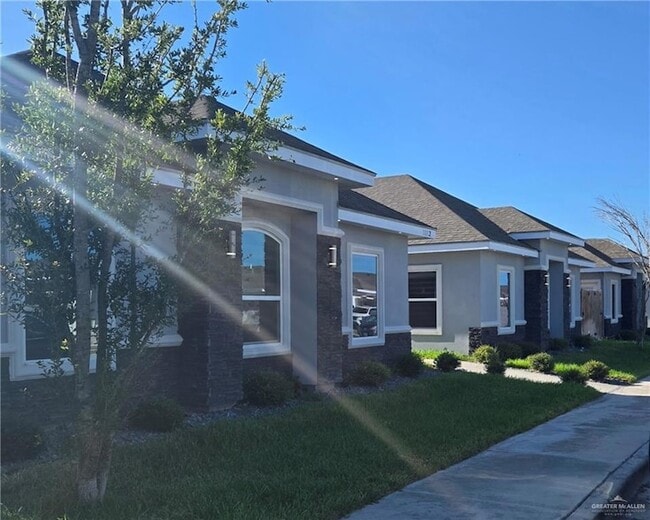 1012 N Woodson Ave, Unit 1