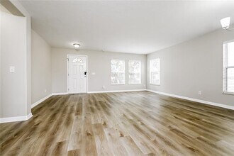 11167 Golden Silence Dr in Riverview, FL - Building Photo - Building Photo