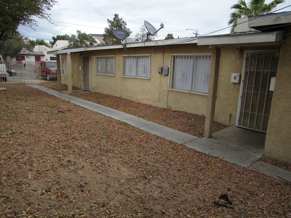 1828 Lewis Ave in Las Vegas, NV - Building Photo