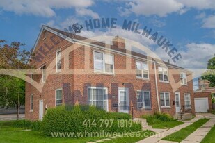 3254 S Kinnickinnic Ave in Milwaukee, WI - Building Photo