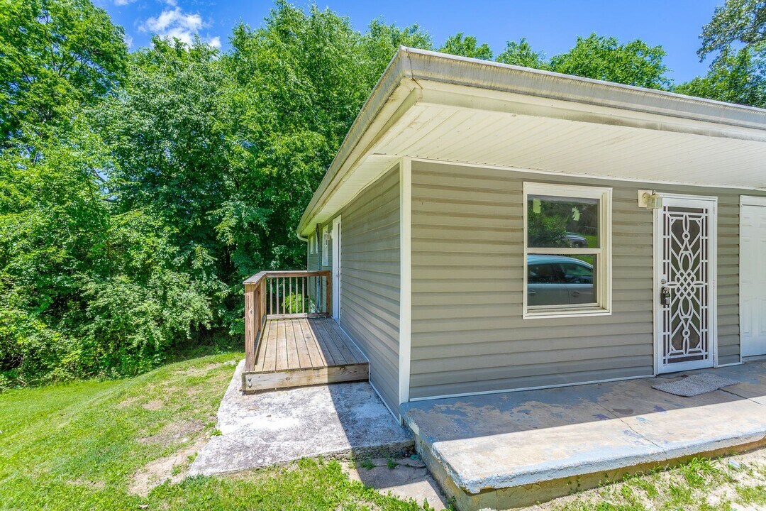 6303 Walden Ave in Chattanooga, TN - Building Photo