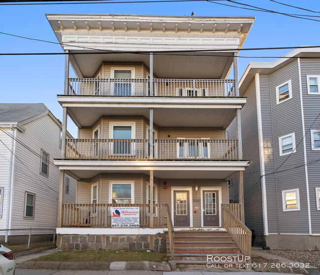 1061 Saratoga St-Unit -2A in Boston, MA - Building Photo - Building Photo