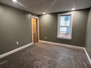 81 Merrifield St in Worcester, MA - Building Photo - Building Photo