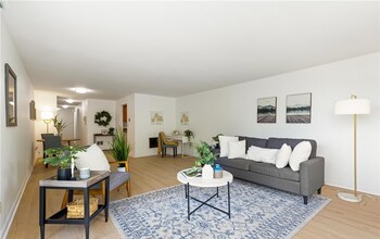3710 25th Pl W in Seattle, WA - Building Photo - Building Photo