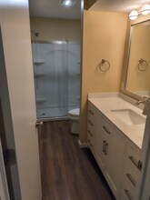 66 Trenton Cir in Granville, OH - Foto de edificio - Building Photo