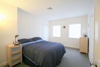 167 Auburn St, Unit 2 in Cambridge, MA - Foto de edificio - Building Photo