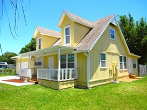 5310 Palm Dr in Fort Pierce, FL - Building Photo - Building Photo