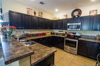 22744 SW 92nd Ct in Cutler Bay, FL - Building Photo - Building Photo