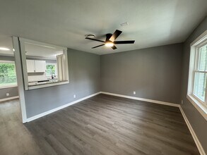 3620 SW Cerro Vista St in Huntsville, AL - Building Photo - Building Photo