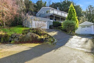 1058 California Ln SW in Seattle, WA - Building Photo