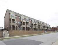 Rose Hill Townhomes in Kansas City, MO - Foto de edificio - Building Photo