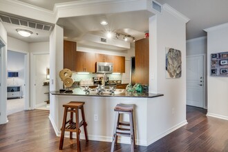 Verona by Palladium in Dallas, TX - Building Photo - Building Photo