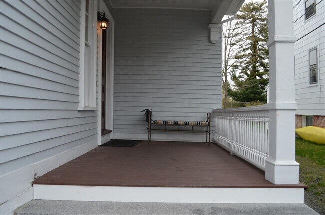 42 Mann Ave in Newport, RI - Building Photo - Building Photo
