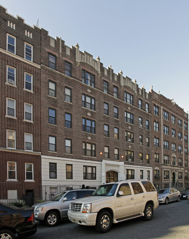 25 Gifford Ave in Jersey City, NJ - Building Photo - Building Photo