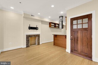 1126 Columbia Rd NW in Washington, DC - Building Photo - Building Photo