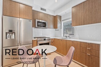 11649 Mayfield Ave in Los Angeles, CA - Building Photo - Building Photo