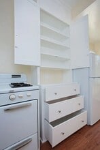 2001 Linda Rosa Ct in Pasadena, CA - Building Photo - Building Photo