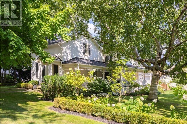 property at 212 King St