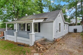 1939 Dunlap Ave in East Point, GA - Building Photo - Building Photo