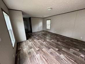 101 Ash St in Hubert, NC - Building Photo - Building Photo