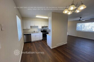 432 S Victor Way in Aurora, CO - Building Photo - Building Photo