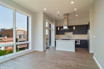 1507 W Carmen Ave in Chicago, IL - Building Photo - Building Photo