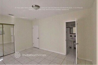 15615 NE 5th Ct in Miami, FL - Building Photo - Building Photo