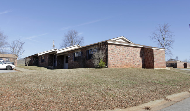 West Gate Apartments in Easley, SC - Building Photo - Building Photo