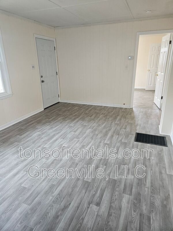733 Fairfax St in Spartanburg, SC - Building Photo - Building Photo
