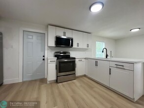 519 NW 12th Ave in Fort Lauderdale, FL - Building Photo - Building Photo
