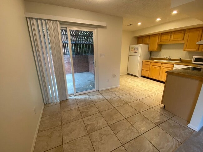 2119 Spruce St in Boulder, CO - Building Photo - Building Photo