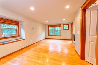 6901 California Ave SW in Seattle, WA - Building Photo - Building Photo