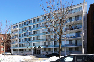 Crescent Drive Apartments in Chicago, IL - Building Photo - Building Photo