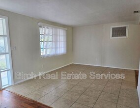 2552 Chancery Dr in Holiday, FL - Building Photo - Building Photo