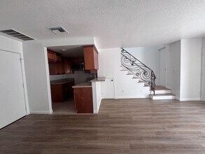 5920 Middleton St in Huntington Park, CA - Building Photo - Building Photo