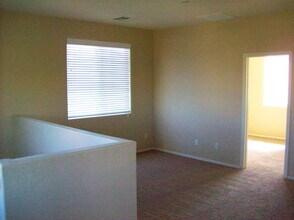 3124 S Lois Ln in Gilbert, AZ - Building Photo - Building Photo