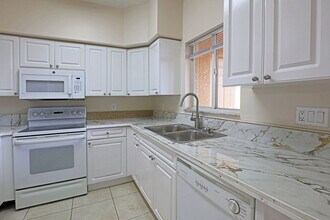 4175 Castilla Circle in Ft. Myers, FL - Building Photo - Building Photo