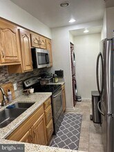 5708 Chapman Mill Dr-Unit -100 in North Bethesda, MD - Building Photo - Building Photo