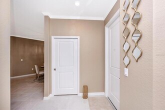 17625 Opal Sand Dr, Unit 301 in Venice, FL - Building Photo - Building Photo