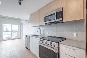 5630 Rue de Marseille in Montréal, QC - Building Photo - Building Photo