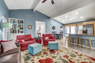 1715 Foxfire Dr in Round Rock, TX - Building Photo - Building Photo