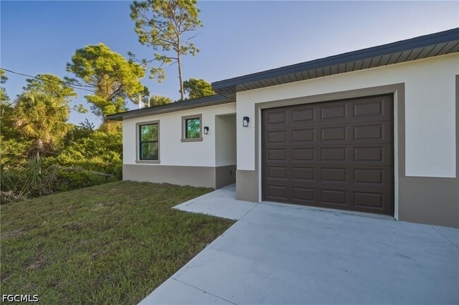 property at 5428 Bristo St