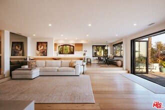 29660 Harvester Rd in Malibu, CA - Building Photo - Building Photo