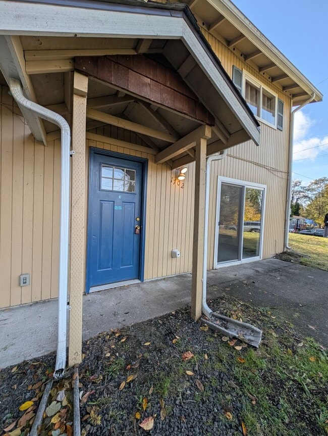 property at 1702 Holman St