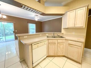 574 NW 50th Blvd in Gainesville, FL - Building Photo - Building Photo