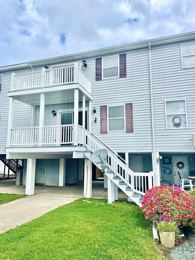 7141 Margarets Ln in Chincoteague, VA - Building Photo - Building Photo