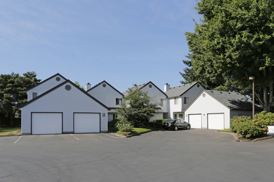 Stockbridge in Milwaukie, OR - Foto de edificio