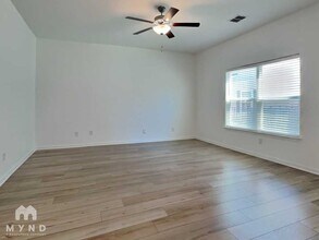 10830 Quinn Ct in San Antonio, TX - Foto de edificio - Building Photo