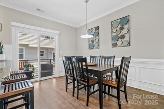 5001 Belmont Xing Dr in Belmont, NC - Building Photo - Building Photo