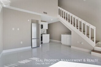 10260 Turkey Lake Rd, Unit Unit 158 in Orlando, FL - Building Photo - Building Photo